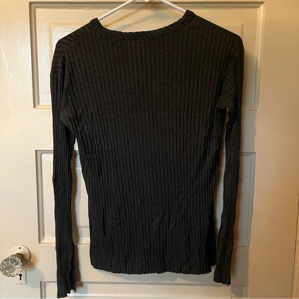 Cale Cropped Gray Split Side Sweater - image 2